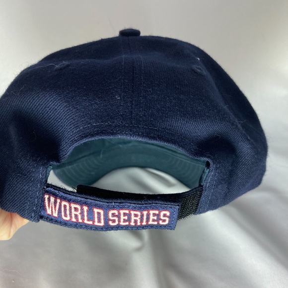 MLB 2001 World Series Baseball Cap - Picture 3 of 5